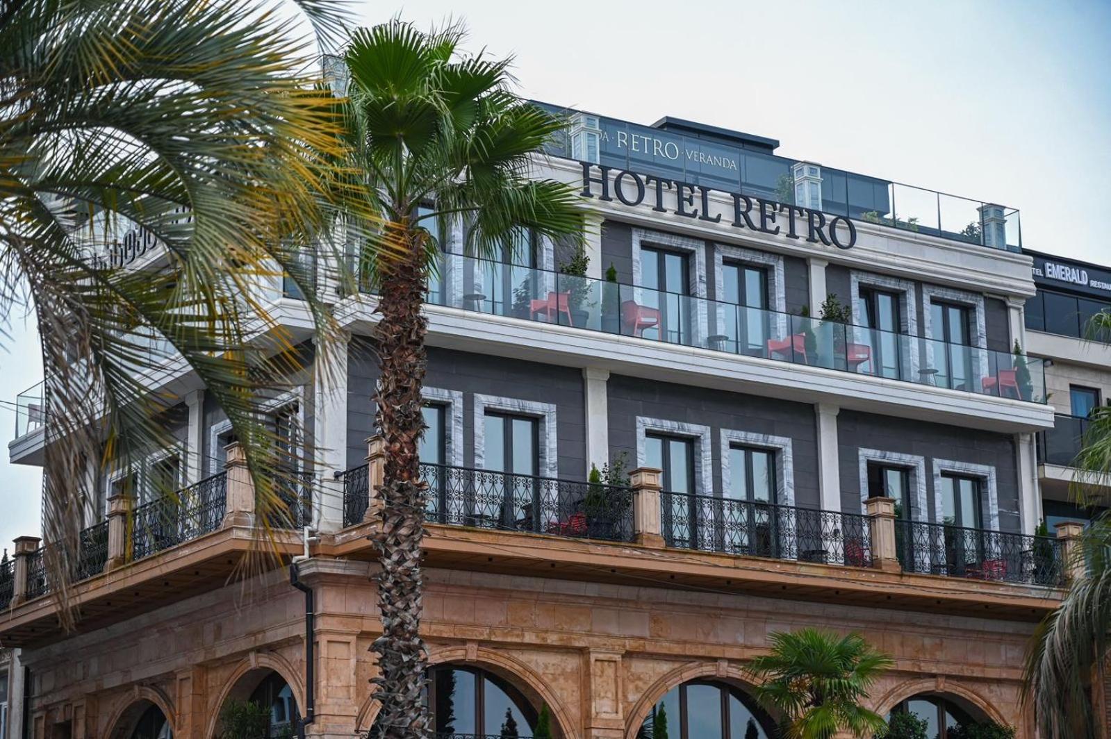 Hotel Retro Batumi Exterior photo